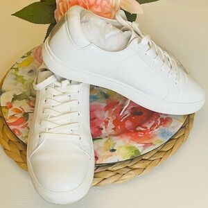 🌸Kenneth Cole New York White Sneakers - 8 1/2🌸